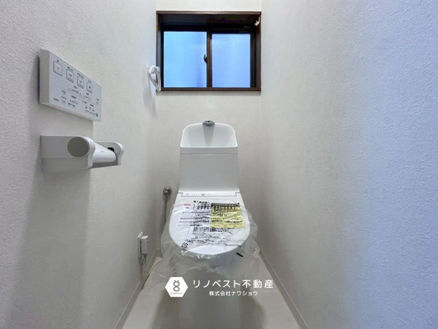 東大阪市若江南2丁目の浴室|ブラウンのクロスでシックな印象の浴室で、一日のバスタイムを満喫していただけます♪