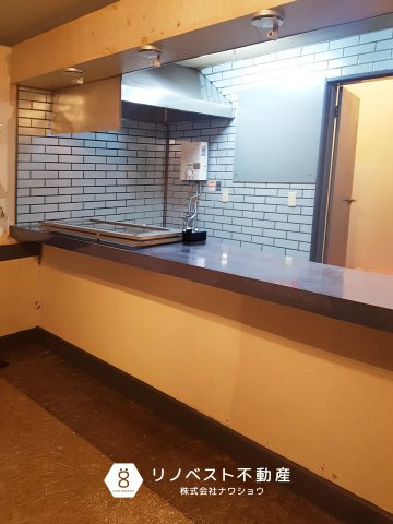 生野区中川６丁目の内装|1階店舗部分。カウンター付き。
飲食店の開業におすすめです◎