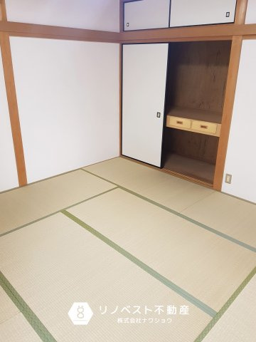 生野区中川６丁目の和室|押入れ・仏付きの2階和室。
2面採光につき日当たり良好です◎