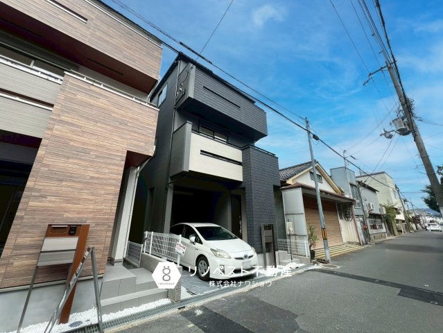 東大阪市大蓮東1丁目の外観|周辺環境が充実しており、日常のお買い物など困ることはありません♪
小・中学校までも近くお子様の通学も安心です◎