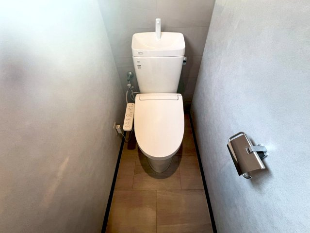 東大阪市御厨栄町2丁目のトイレ|ウォシュレット付きのトイレです！