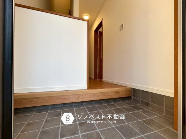 東大阪市御厨東1丁目の玄関|お好みのシューズボックスを置いて頂くとスッキリとした玄関周りになりそうですね！
