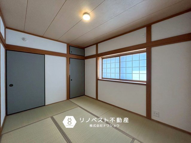 東大阪市稲葉1丁目中古戸建の和室|約6.0帖の和室。和を感じられる空間ですね◎