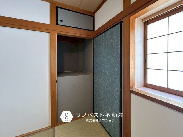 東大阪市稲葉1丁目中古戸建の収納|押入。寝具を収納するのにピッタリのサイズ感です♪