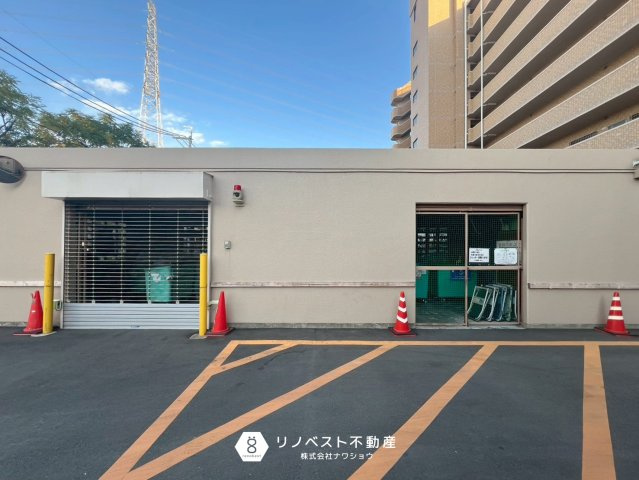 朝日プラザイーストスクエアのその他共用部分|ゴミ置き場もございます。