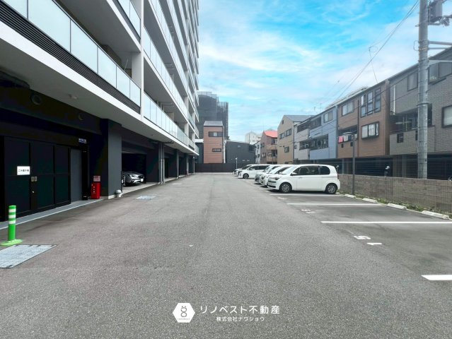 ブランニード河内小阪の駐車場|駐車場空き要確認。