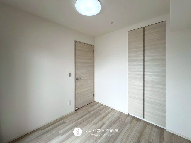 ブランニード河内小阪の洋室|シンプルな洋室でお部屋のレイアウトを楽しめます♪