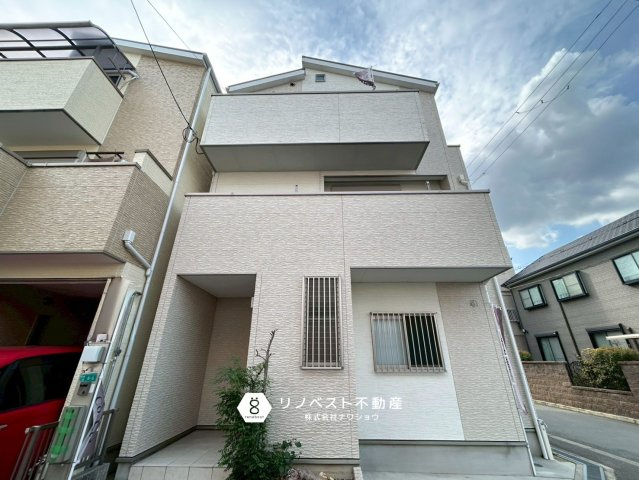 東成区深江南3丁目の外観|前面道路が十分なスペースあり駐車も楽々♪