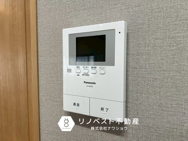 東大阪市稲葉１丁目の防犯設備|モニター付きインターホン完備。
来客時も顔が見えて安心ですね♪