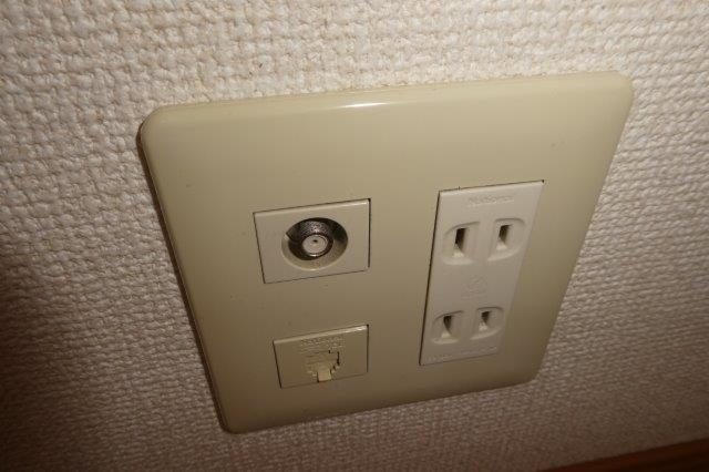 パークサイドの設備|TVジャック・電話モジュラー