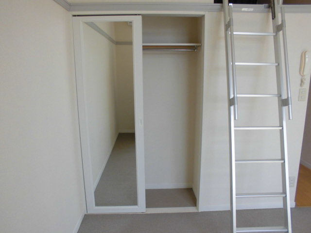 レオパレスセントリオの収納|画像9