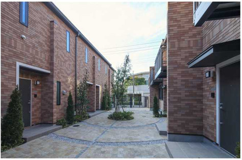 Ｔｅｒｒａｃｅ　Ｆｅｎｎｅｌ