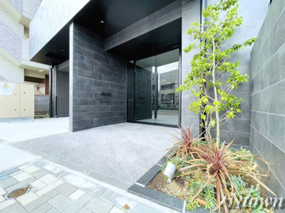 【エントランス】 | メイクスWアート浅間町 | 清潔なエントランスです