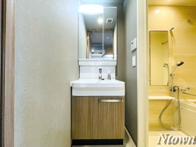 【独立洗面台】 | メイクスWアート浅間町 | 独立洗面台、朝の身支度には欠かせません