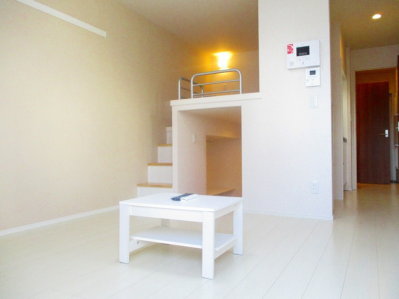 ミランダGRANDEURⅡの居間・リビング