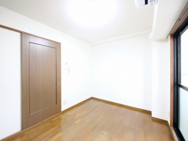 ウインライフ関目の居間・リビング