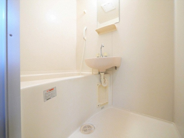 ウインライフ関目の浴室