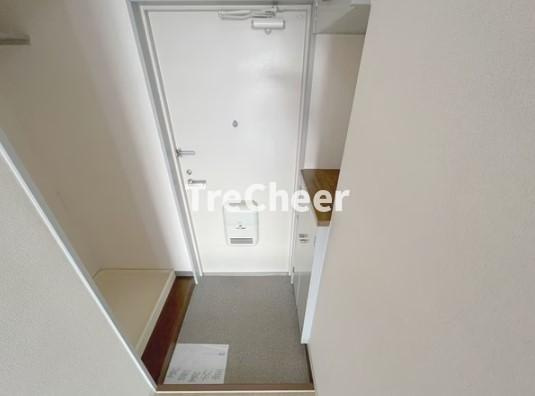 コーポハマの玄関