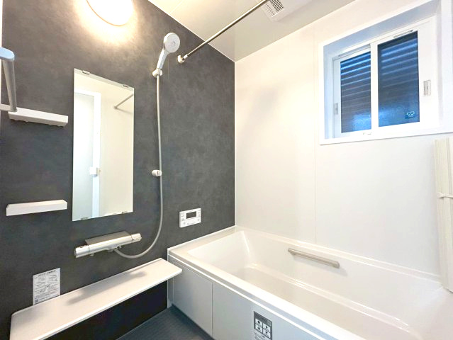 戸建　長野市吉田一丁目の浴室