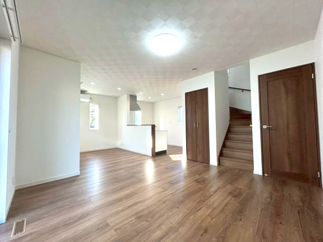 戸建　長野市吉田一丁目の居間・リビング