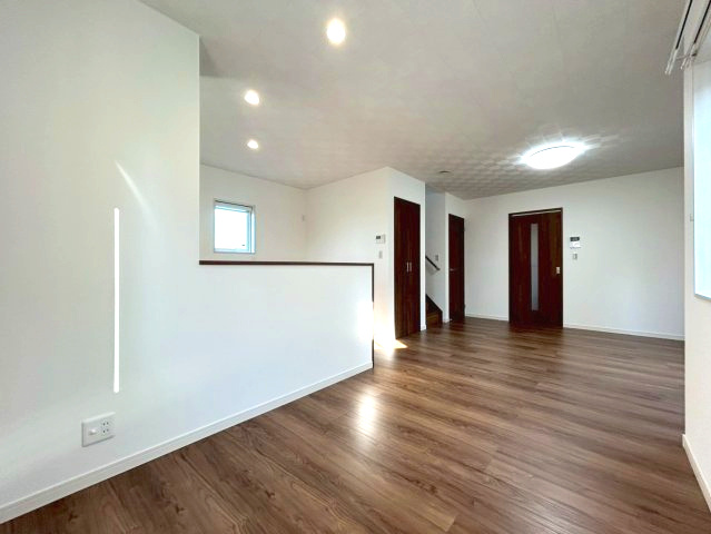 戸建　長野市吉田一丁目の居間・リビング