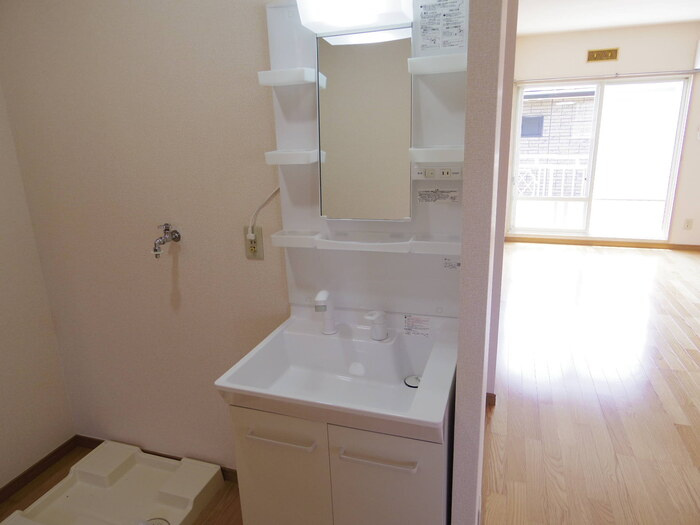 コーポサングリーンの独立洗面台|洗髪洗面化粧台