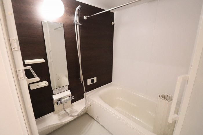 アヴィランスの浴室|浴室（追い焚き機能付き）