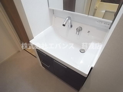 【独立洗面台】 | アルタハイムB | 2025年完成したA棟の写真になります。