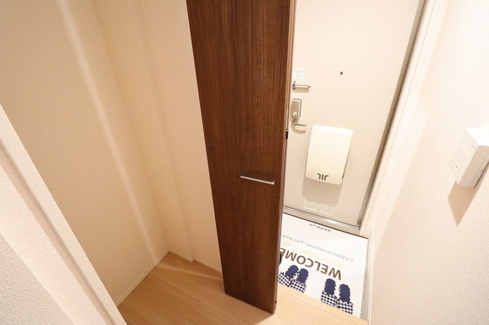 チェスナットの玄関|玄関物入れ