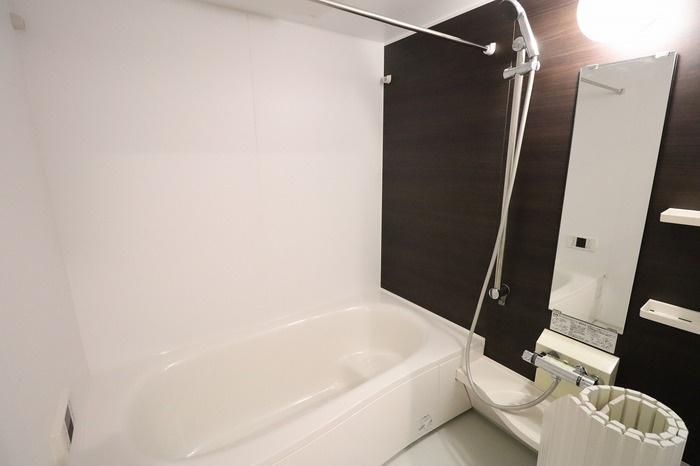 チェスナットの浴室|一坪タイプ浴室（浴室換気乾燥機付き）