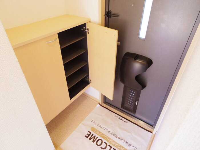 オーパス Ⅰ・Ⅱの玄関|シューズボックス