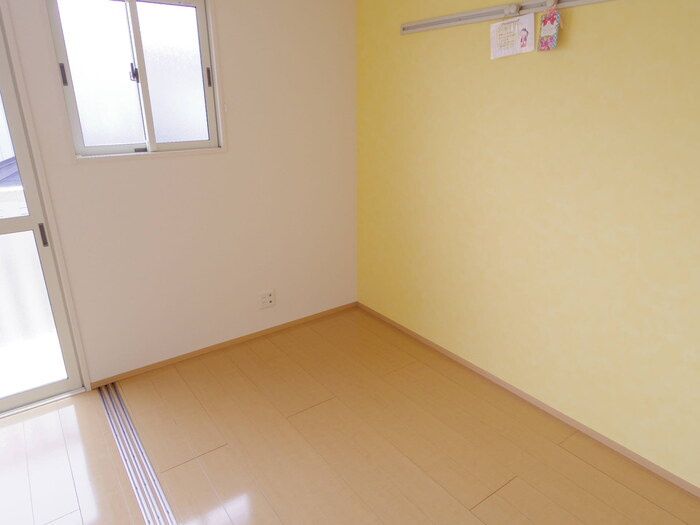 ラ・ルーチェの寝室|洋室(ｱｸｾﾝﾄｸﾛｽ)