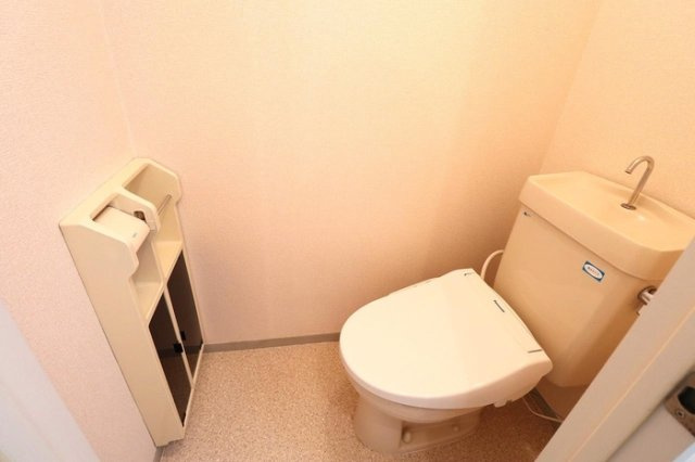 セジュールAIのトイレ|温水洗浄暖房便座