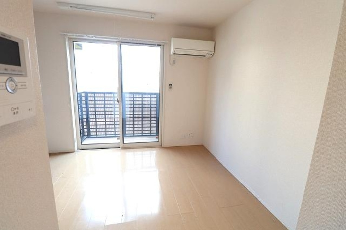 フォレスト サイトの居間・リビング|居室（エアコン付き）