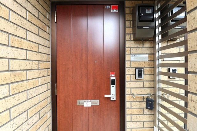 プランドールの玄関|玄関前