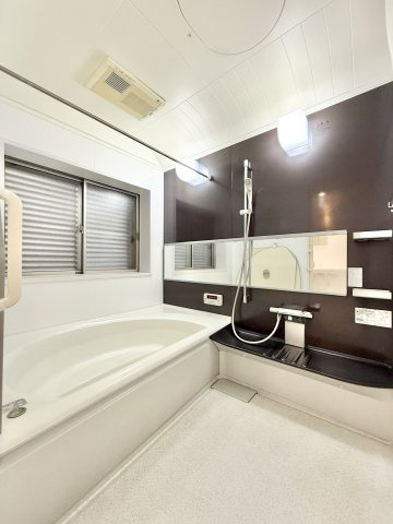 浜名区染地台2丁目の浴室|落ち着きのあるバスルームで、一日の疲れをそっと癒せます！