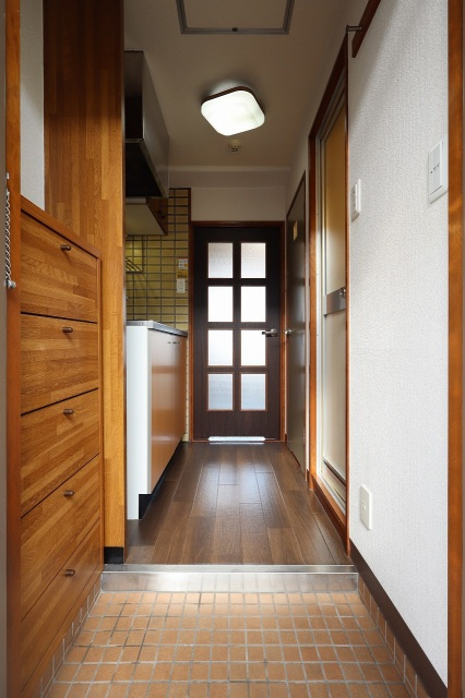 エステート24東雲の玄関|きれいな玄関です