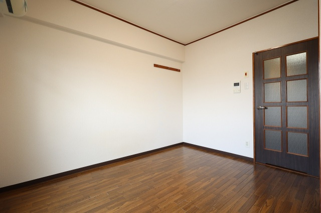 エステート24東雲の洋室|コンパクトで使いやすい洋室です