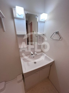 【洗面所】 | クローバー・プレミア長居公園東 | クローバー・プレミア長居公園東　独立洗面台