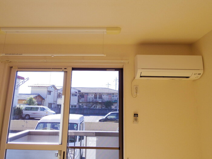 アクシス真鍋の設備|エアコン・室内物干し