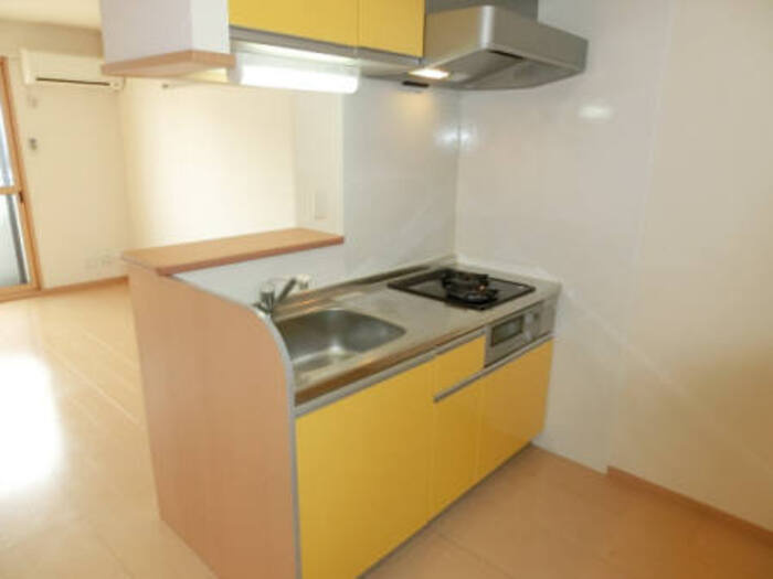 セジュール向山のキッチン|カウンターキッチン(2口ｶﾞｽｺﾝﾛ付き)