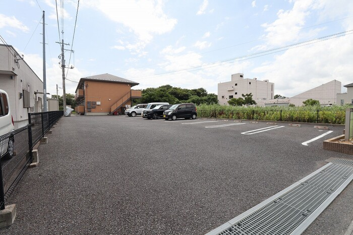 ラ・フォーレ リーヴⅡの駐車場|駐車場