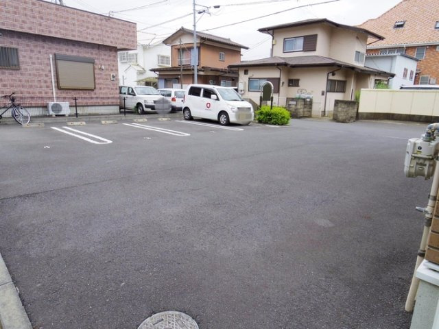 グランモアヒロセの駐車場|駐車場