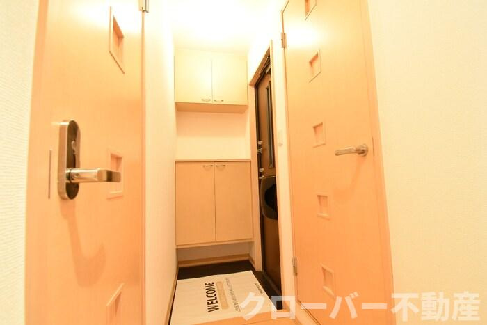リビングタウン宇多津東 B棟の玄関|玄関