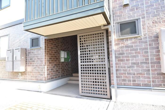 リビングタウン宇多津東 B棟のエントランス|エントランス