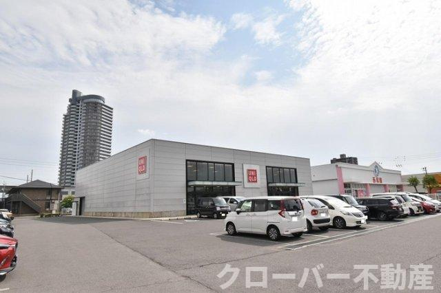 リビングタウン宇多津東 B棟|ユニクロ宇多津店