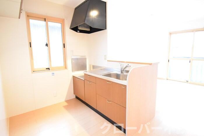リビングタウン宇多津東 B棟のキッチン|キッチン