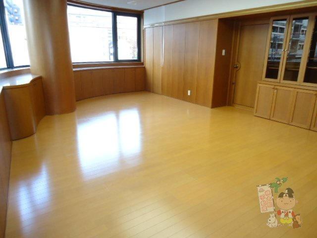 アルバ鹿田町の洋室