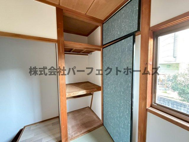 昭栄町テラスハウス　賃貸の収納|十分な収納スペースがあります