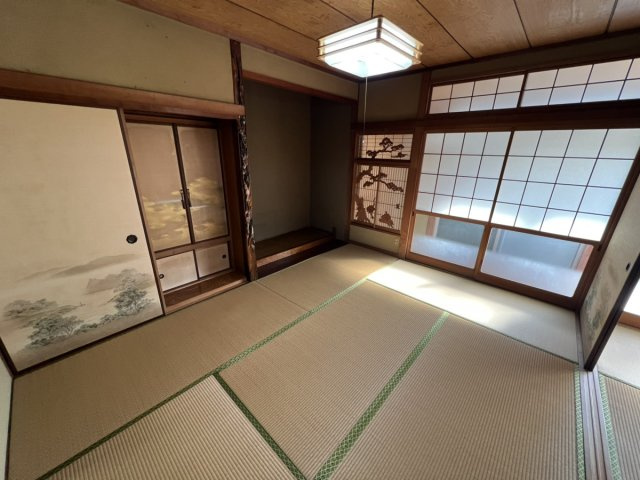 毘舎丸町中古戸建ての和室